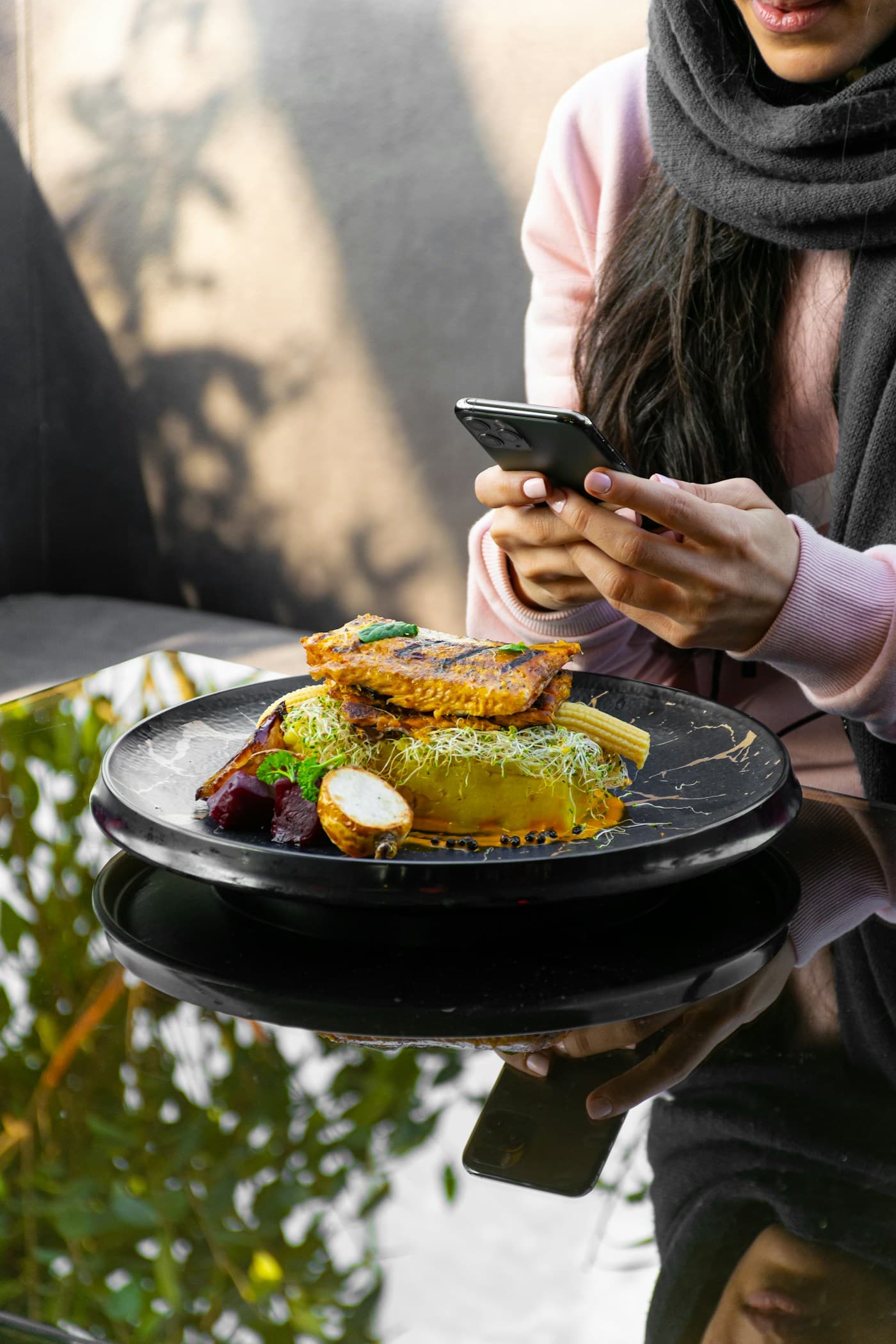 Restaurant phone and service notes used to organize guest demand